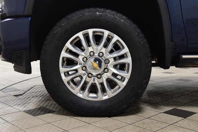 Used 2023 Chevrolet Silverado 2500 High Country w/ Z71 Off-Road Package image 30