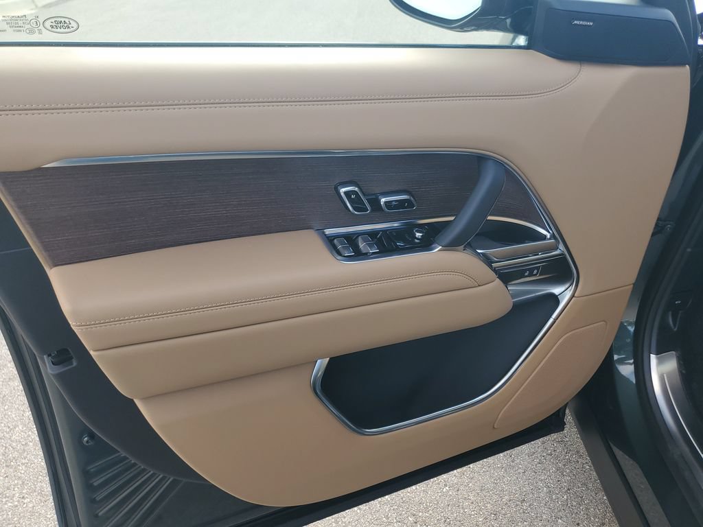 New 2026 Land Rover Range Rover SE AWD/4WD image 7