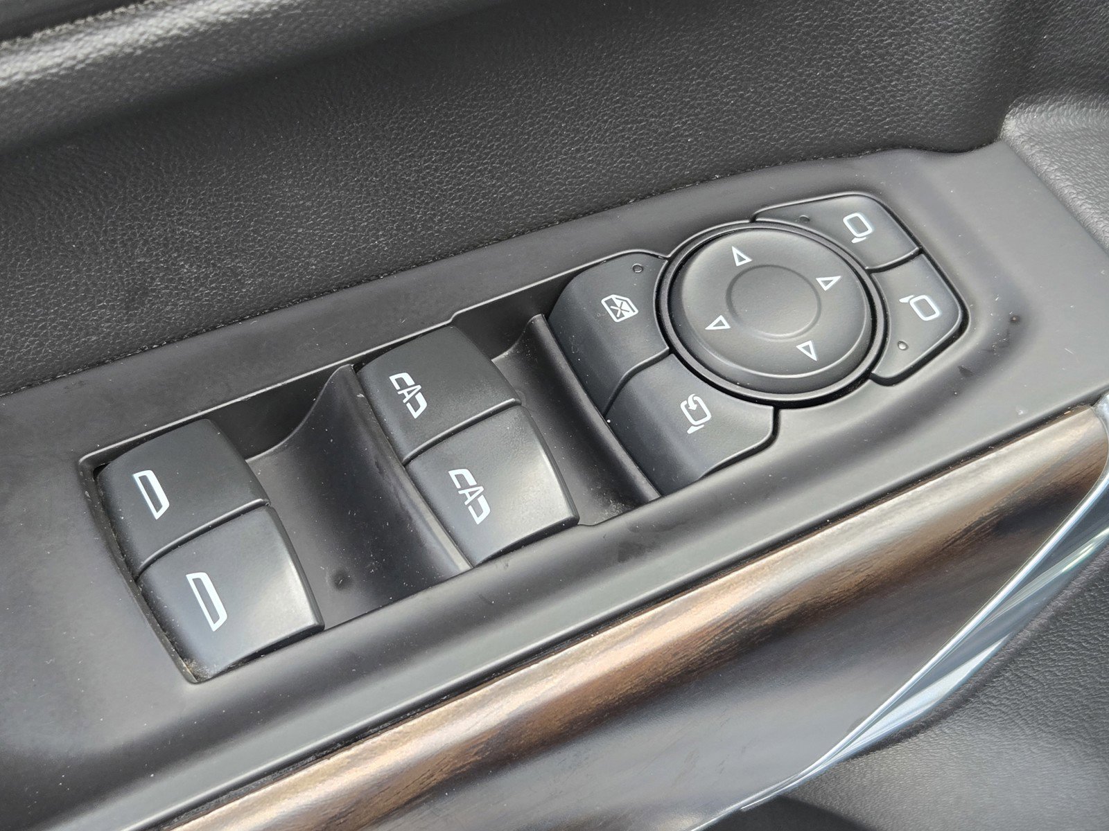 Used 2020 GMC Sierra 1500 SLT w/ SLT Premium Package image 17