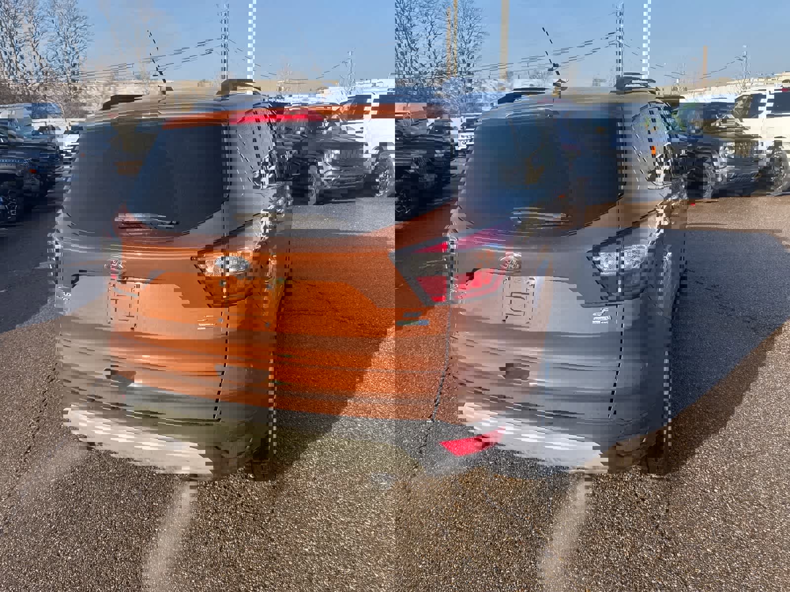 Used 2017 Ford Escape SE w/ Equipment Group 201A image 16