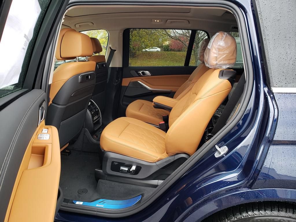 New 2026 BMW X7 xDrive40i AWD/4WD image 7