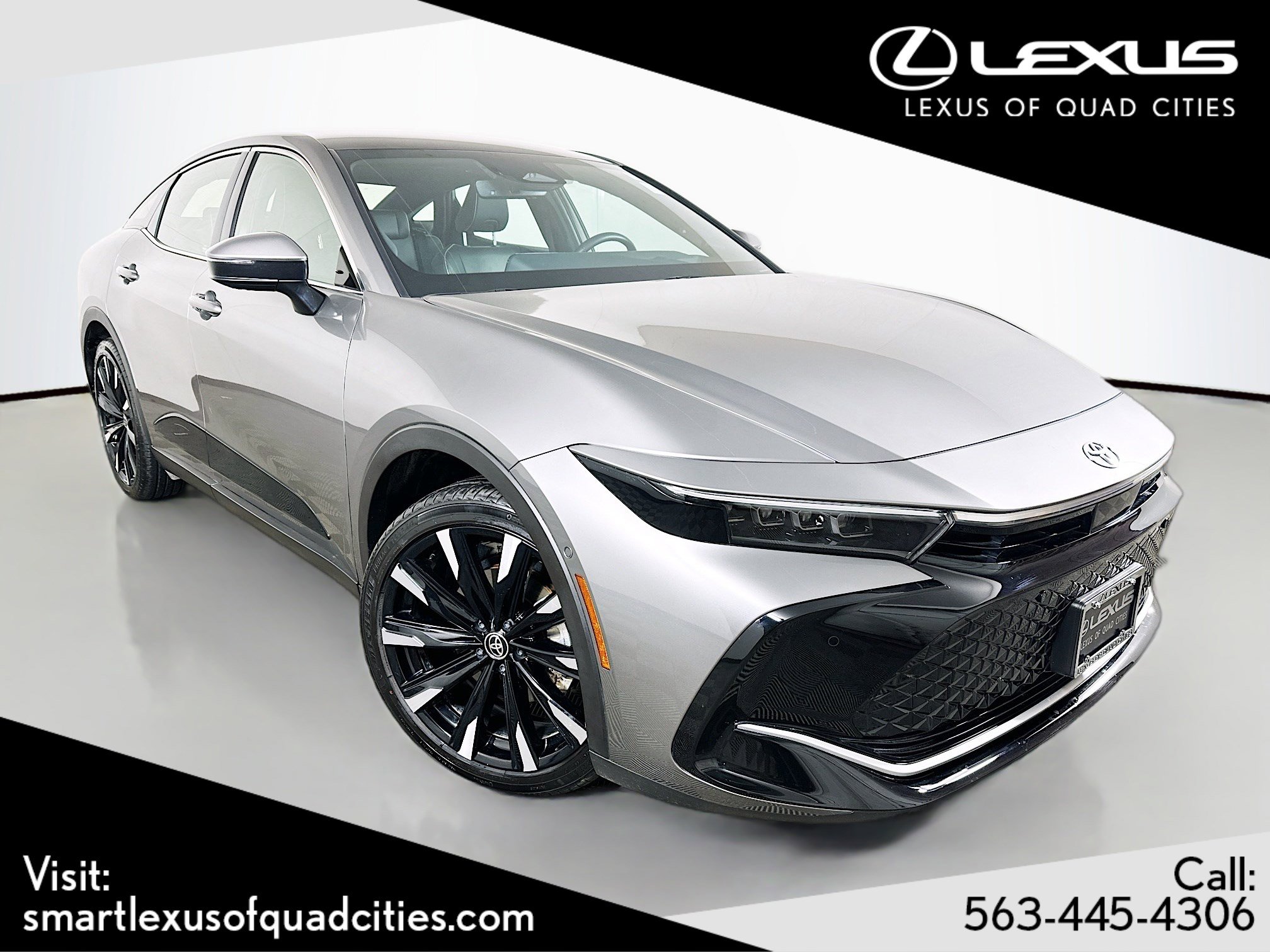 Used 2025 Toyota Crown Platinum image 1