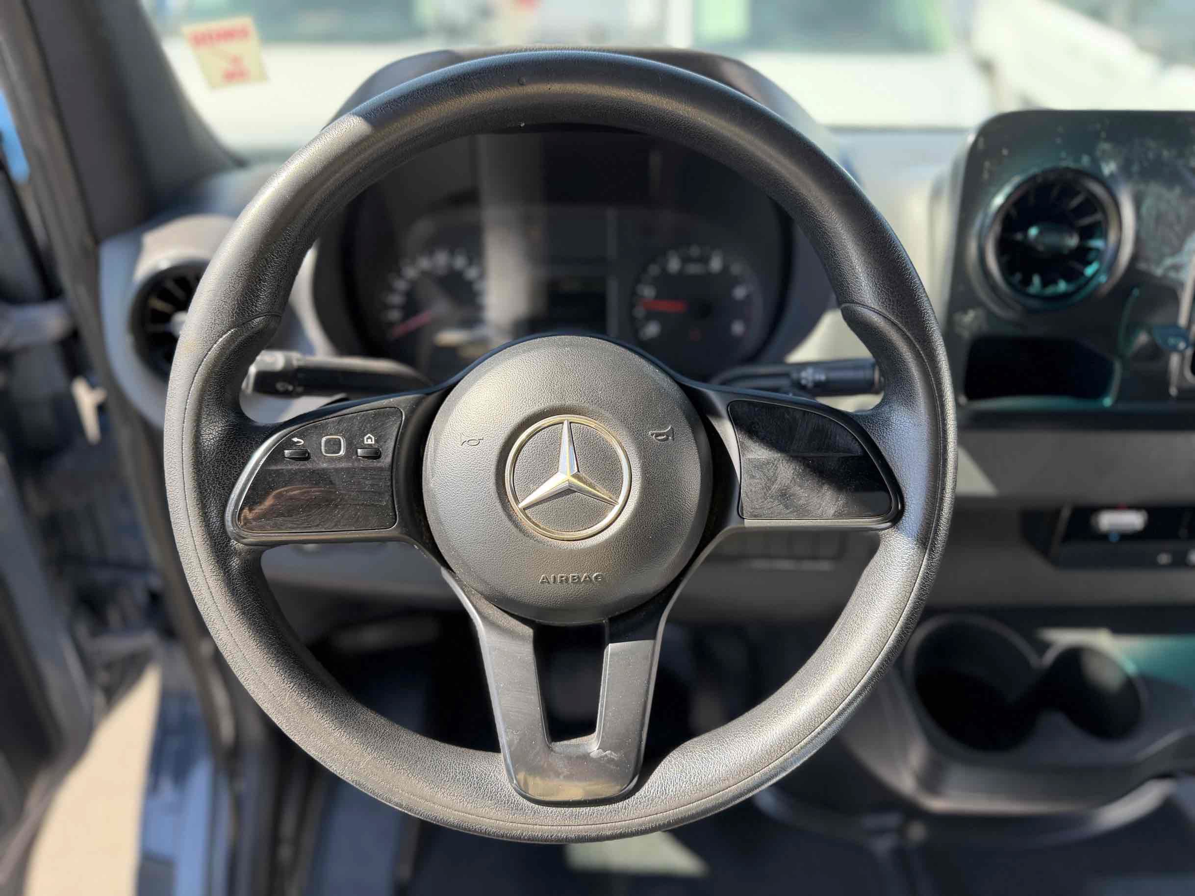 Used 2019 Mercedes-Benz Sprinter 144 image 18