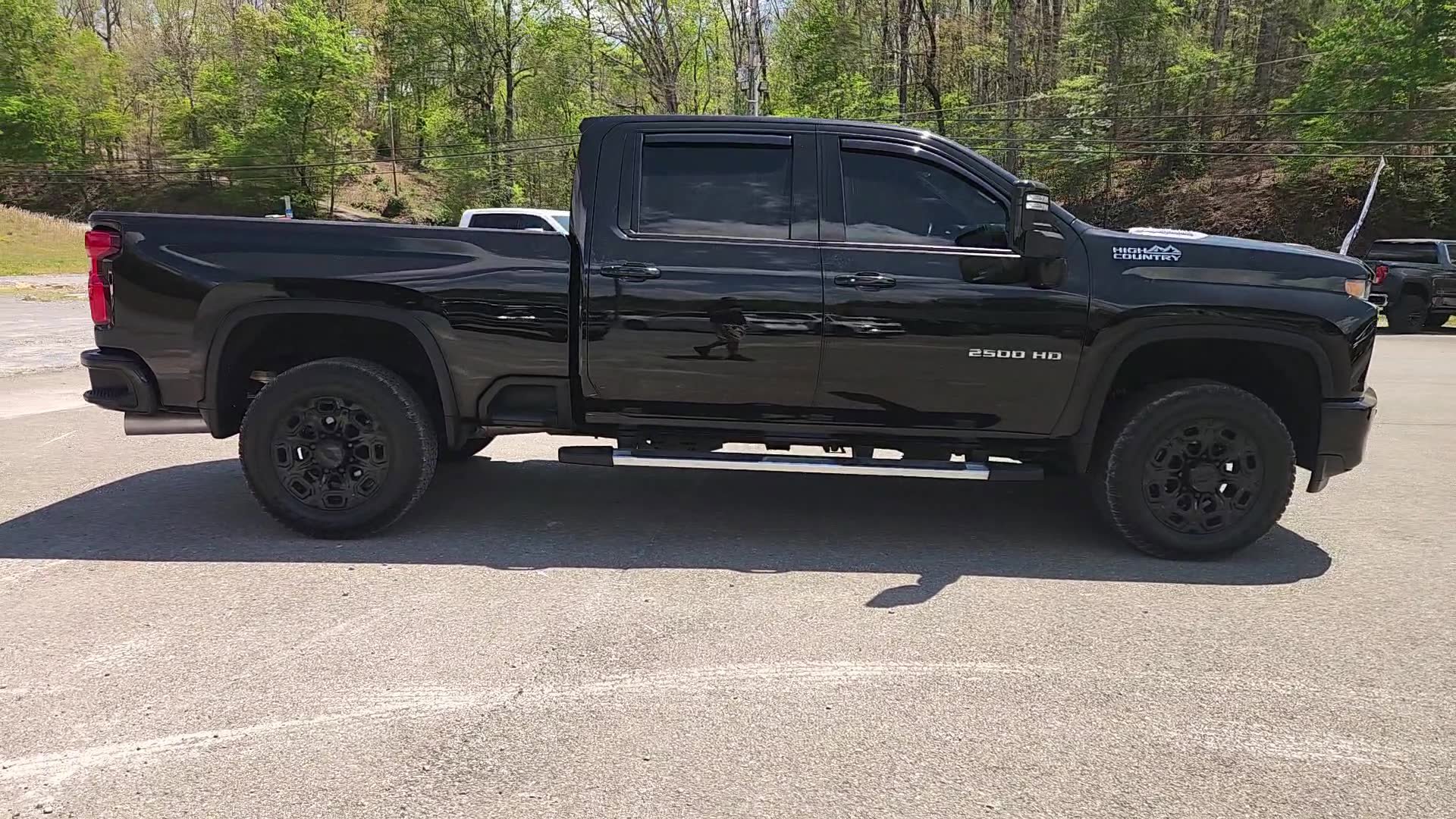 Used 2023 Chevrolet Silverado 2500 High Country w/ Safety Package II AWD/4WD image 8