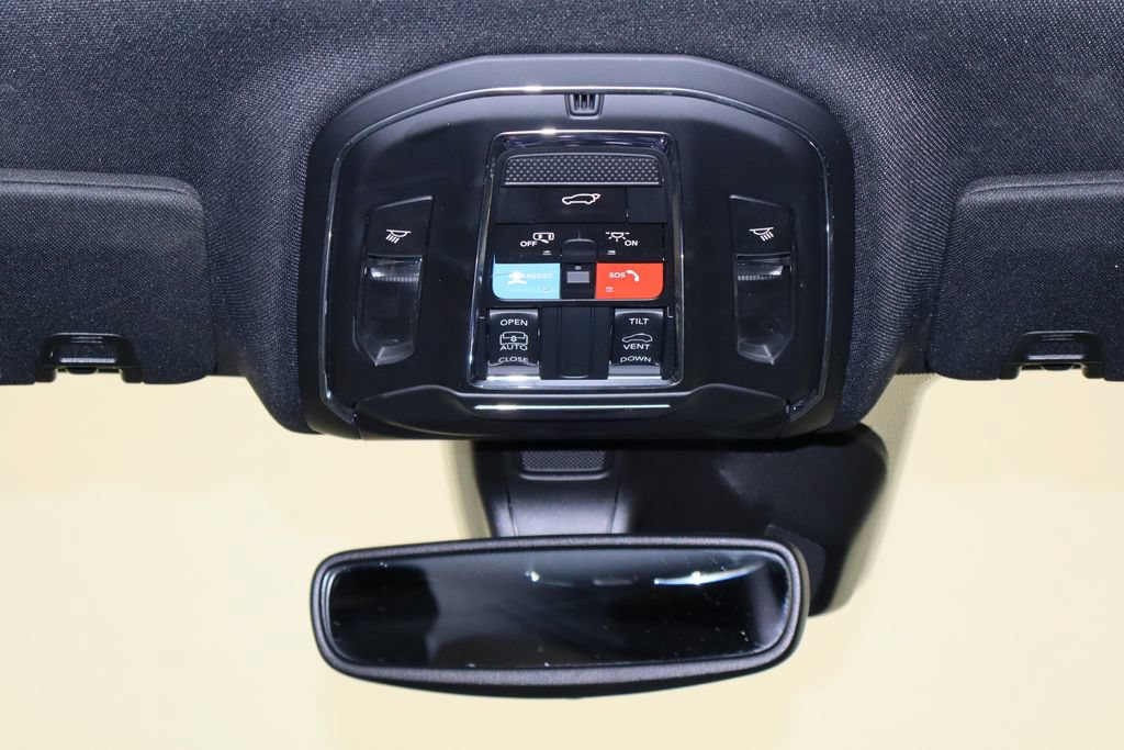 Used 2024 Jeep Grand Cherokee L Altitude RWD image 27