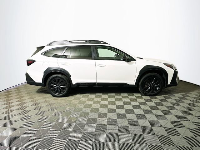 Used 2023 Subaru Outback Onyx Edition image 9