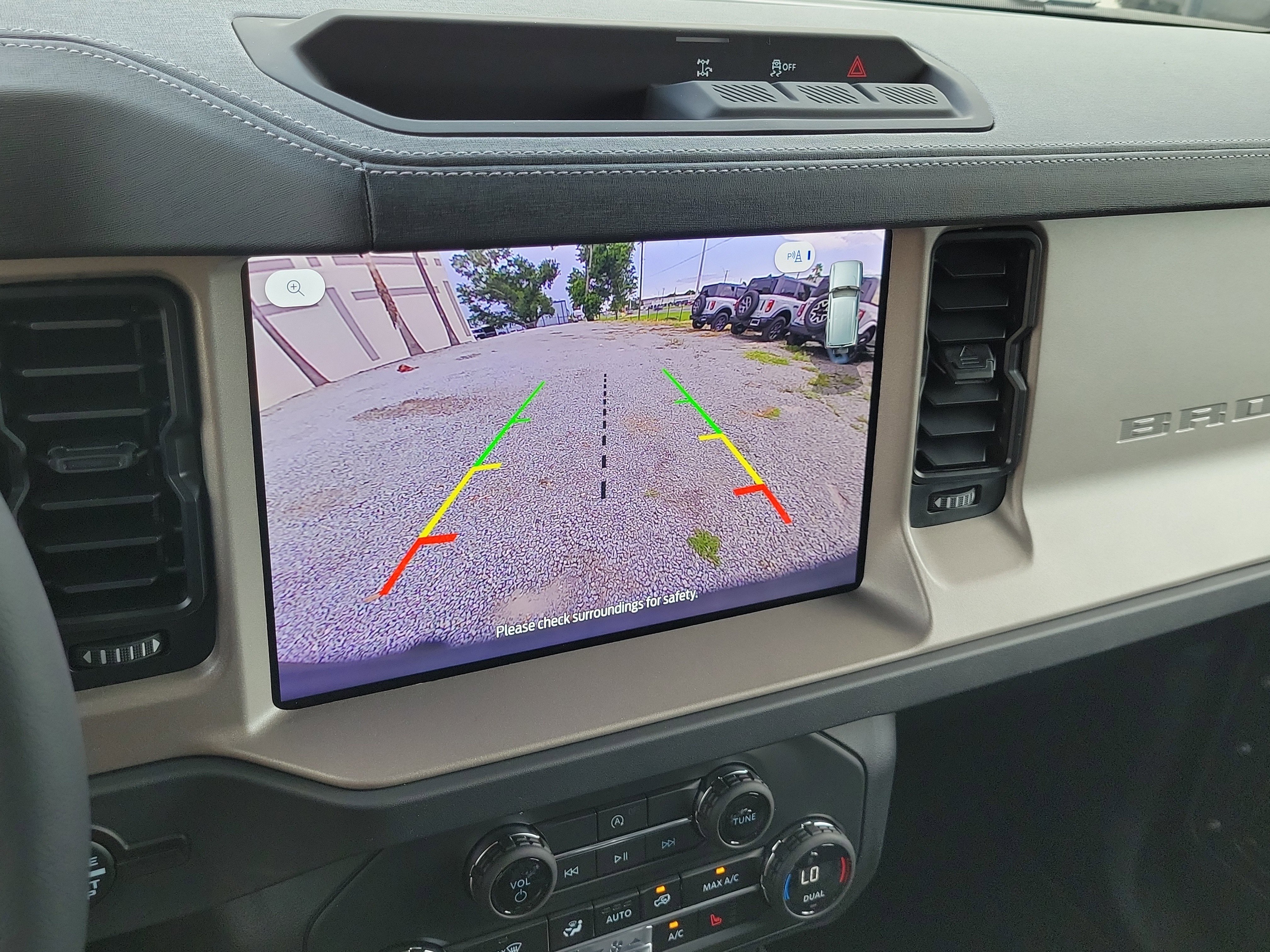 New 2026 Ford Bronco Outer Banks AWD/4WD image 19