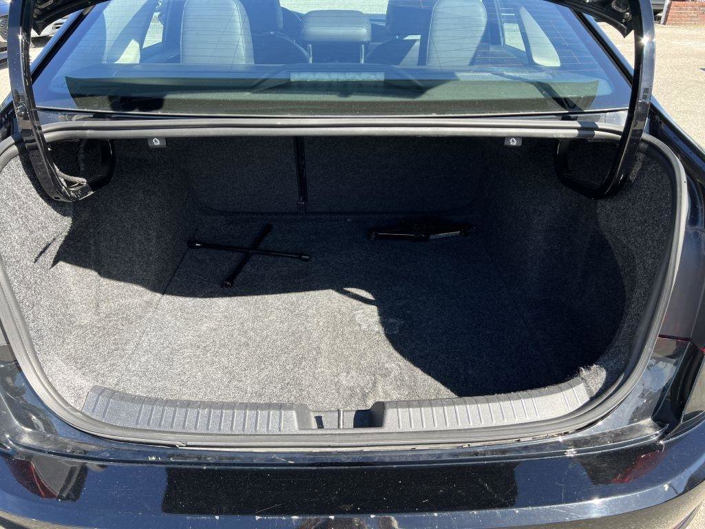 Used 2021 Volkswagen Jetta SE FWD image 14