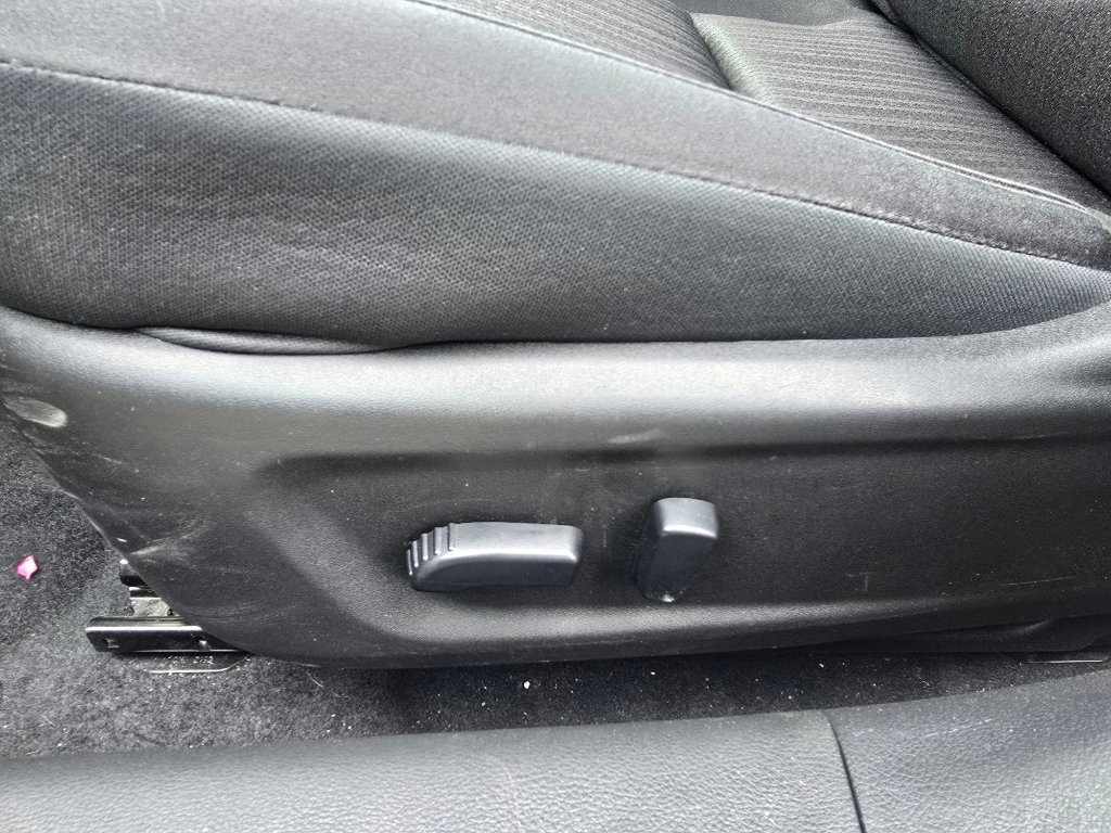 Used 2025 Nissan Altima 2.5 SV image 14