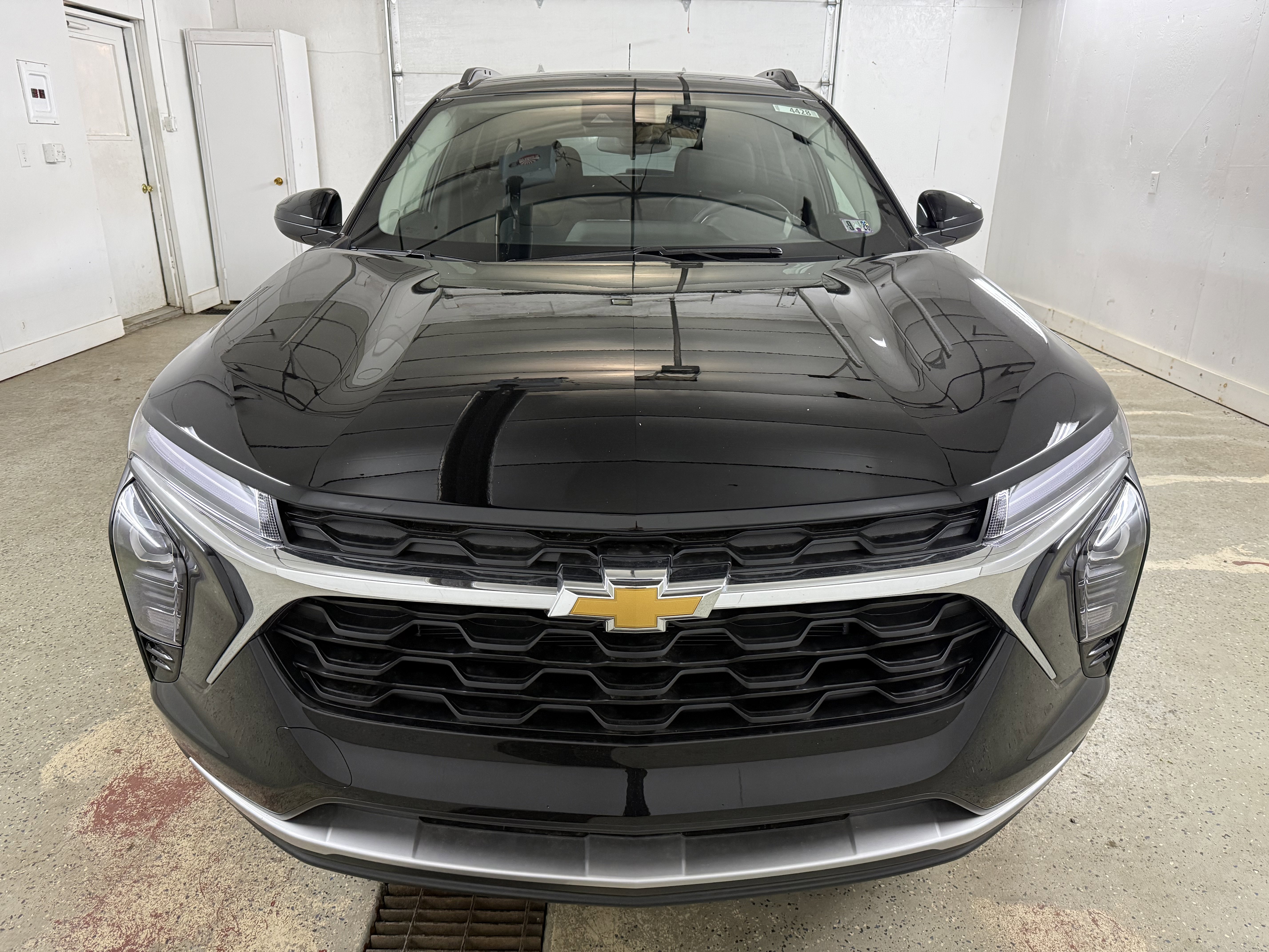 New 2026 Chevrolet Trax LT w/ LT Convenience Package image 2