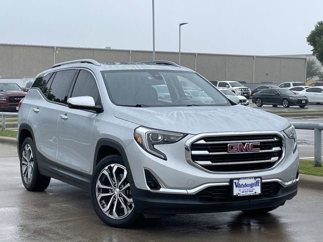 Used 2020 GMC Terrain SLT w/ Preferred Package FWD image 2