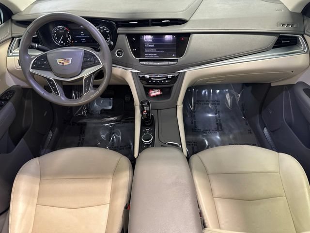Used 2021 Cadillac XT5 Premium Luxury FWD image 4