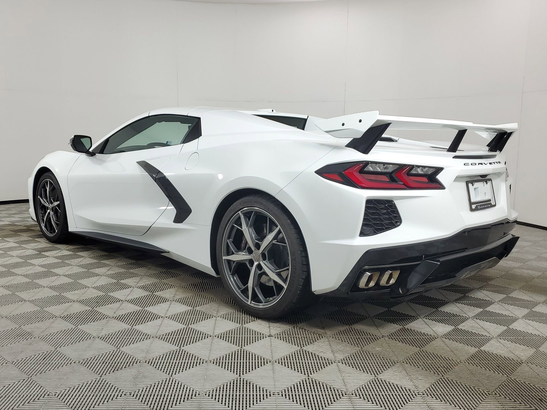 Used 2023 Chevrolet Corvette Stingray Premium Conv w/ Z51 Performance Package image 4