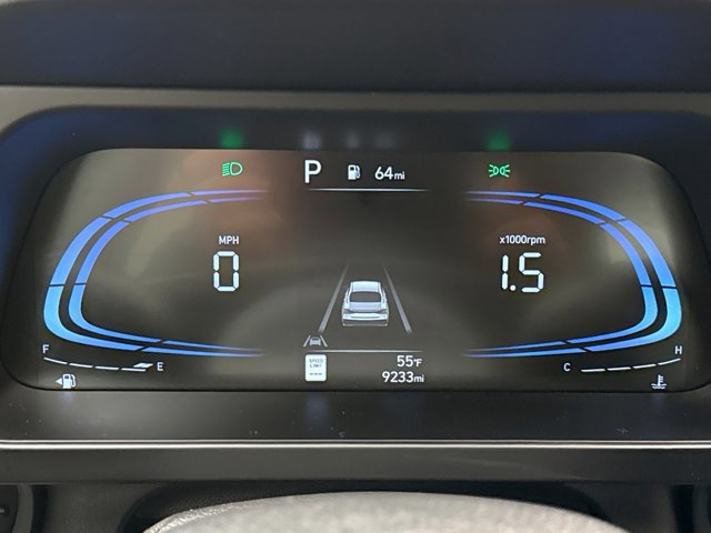 Used 2025 Hyundai Elantra Sport image 13