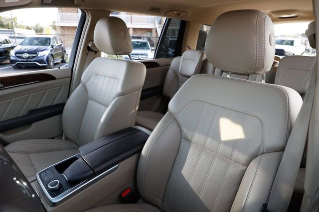 Used 2016 Mercedes-Benz GL 450 4MATIC 4dr GL 450 image 6