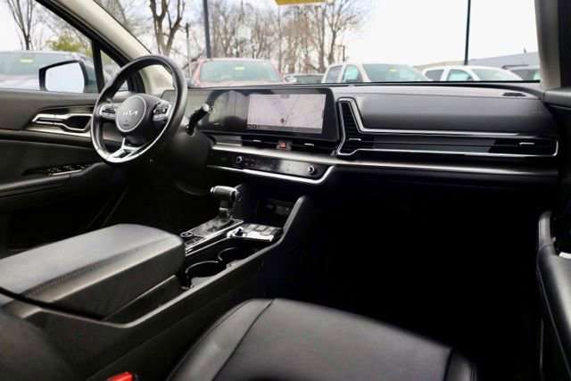 Used 2023 Kia Sportage EX image 40