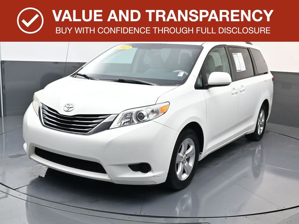 Used 2012 Toyota Sienna LE image 1