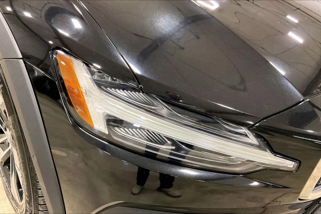 Used 2020 Volvo V60 T5 Cross Country w/ Protection Package Premier AWD/4WD image 32