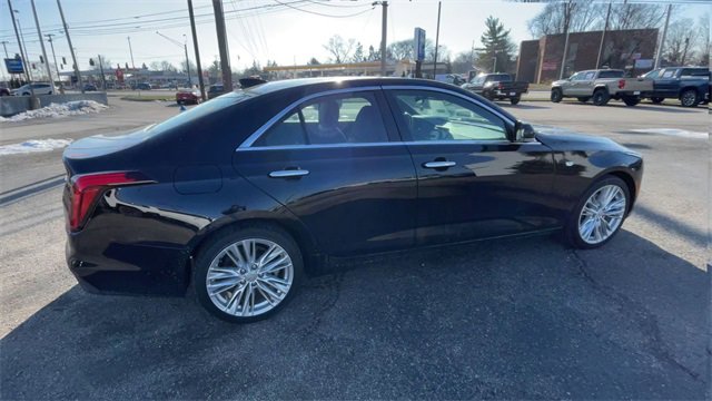 Used 2021 Cadillac CT4 Premium Luxury image 2