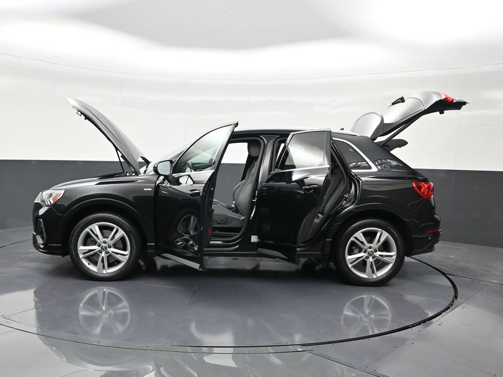 Used 2019 Audi Q3 2.0T Premium Plus w/ Premium Plus Package image 39