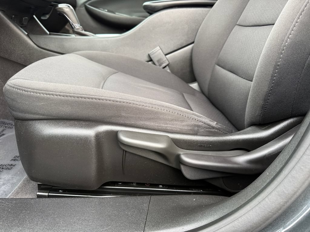 Used 2018 Chevrolet Malibu LS FWD image 10