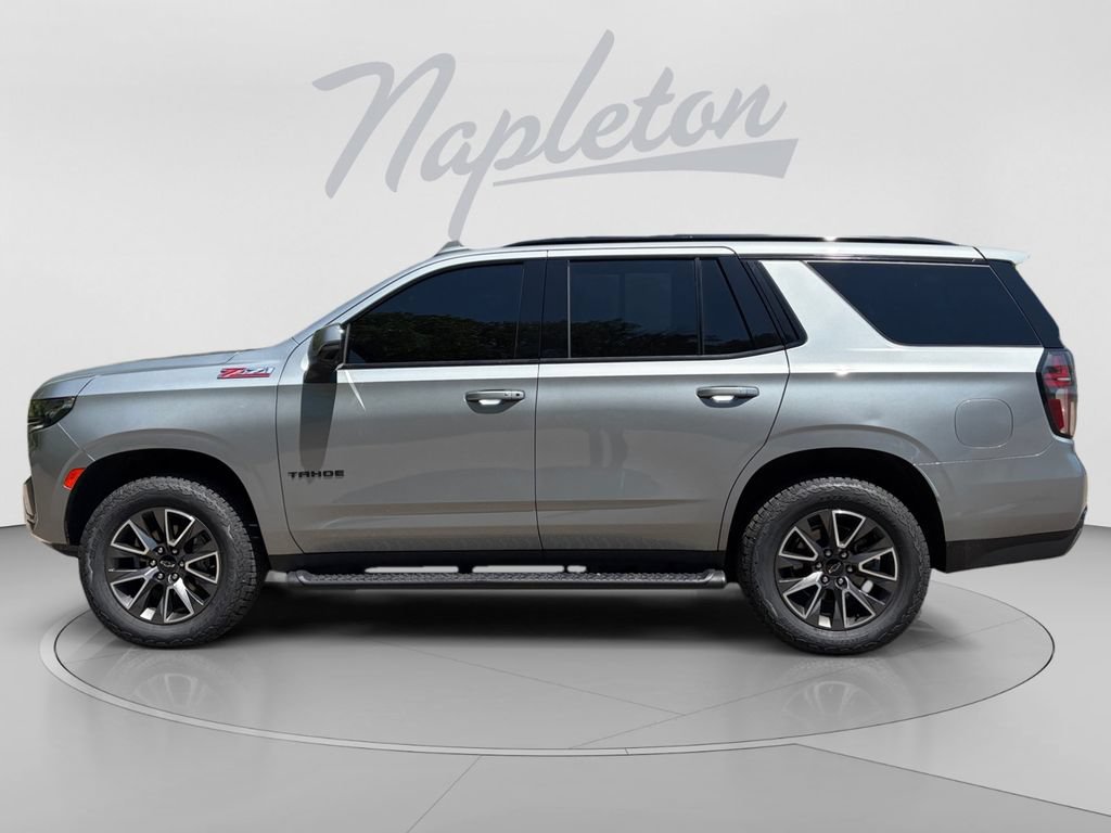 Used 2024 Chevrolet Tahoe Z71 w/ Luxury Package AWD/4WD image 4