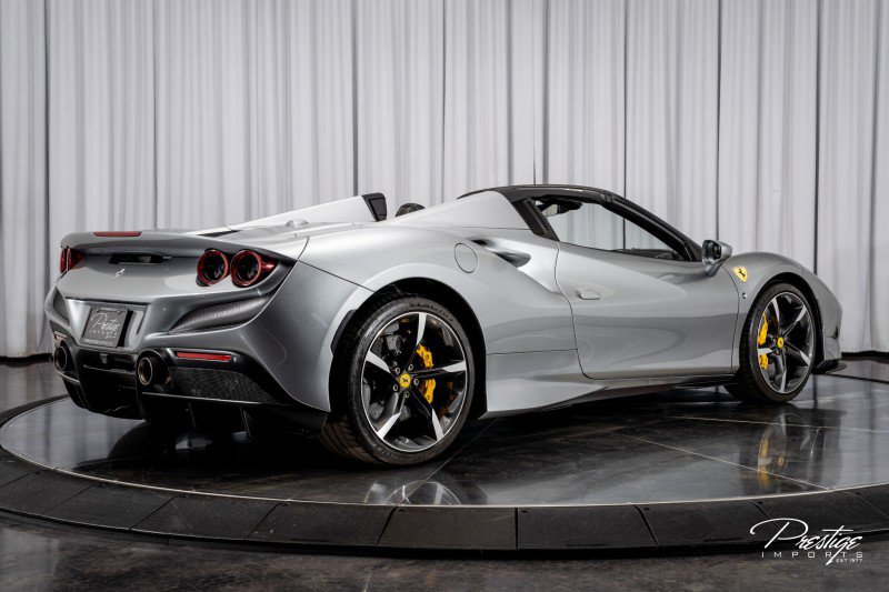 Used 2022 Ferrari F8 Tributo image 20