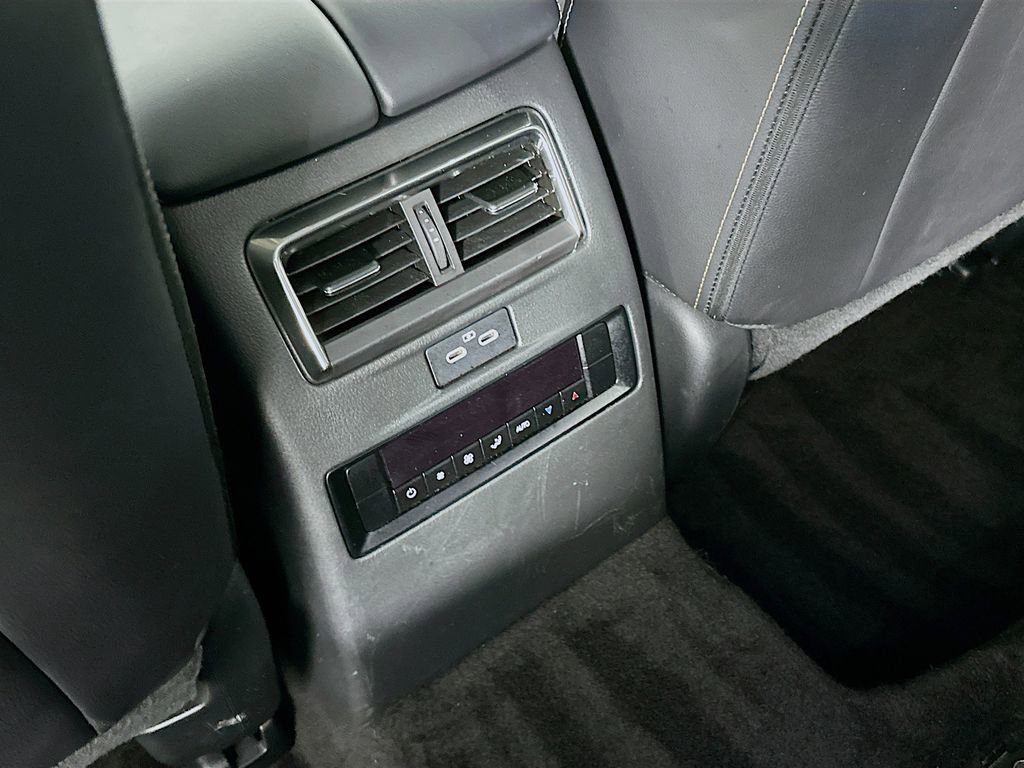 Certified 2024 MAZDA CX-90 Plug-In Hybrid w/ Premium Pkg image 33