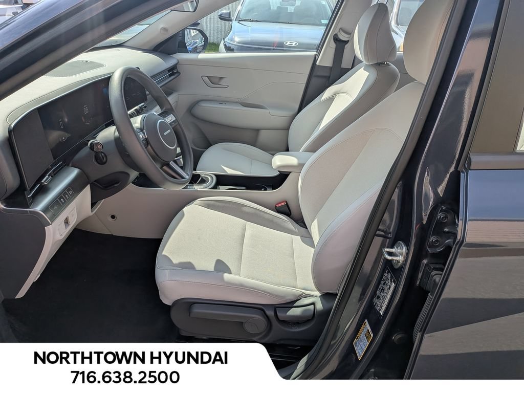 Certified 2024 Hyundai Kona SE AWD/4WD image 9