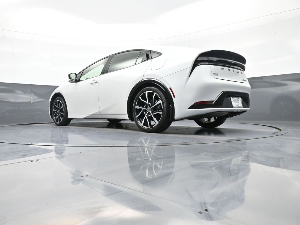 Used 2024 Toyota Prius Prime image 31