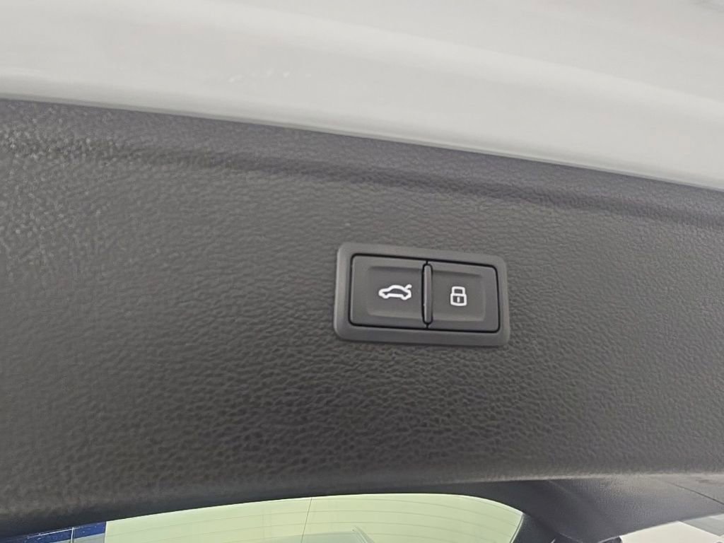 Used 2021 Audi Q5 2.0T Premium image 30