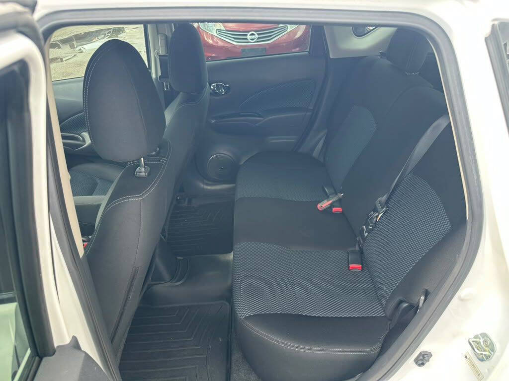 Used 2015 Nissan Versa Note SV FWD image 22