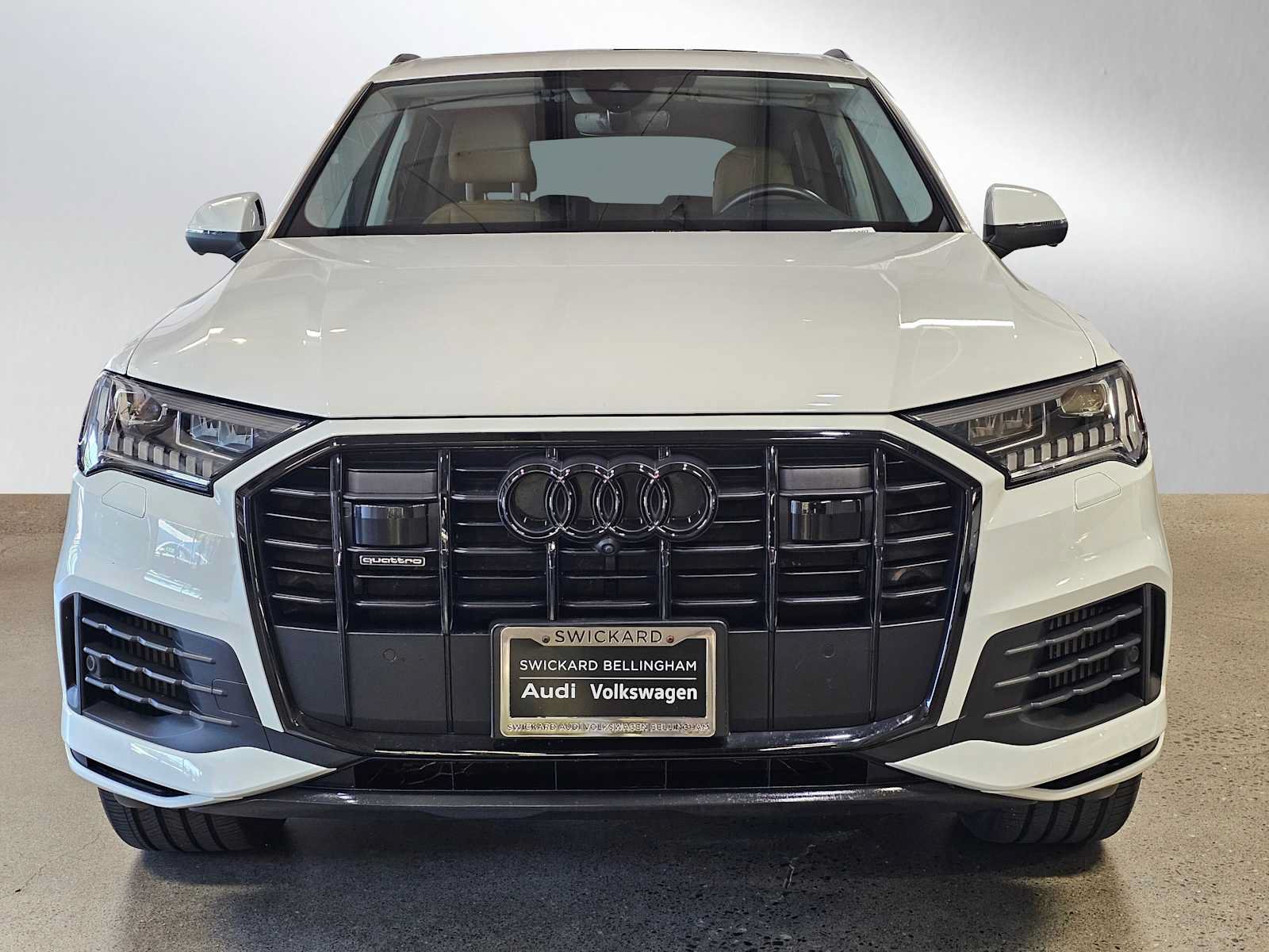 Used 2023 Audi Q7 3.0T Premium Plus w/ Premium Plus Package AWD/4WD image 8