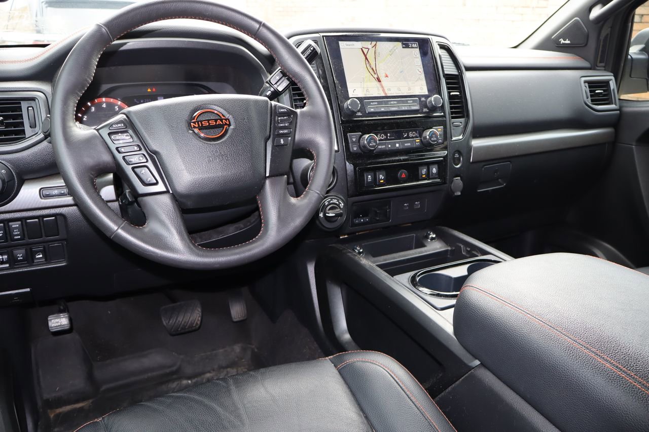 Used 2024 Nissan Titan PRO-4X w/ Pro-4x Convenience Package image 5