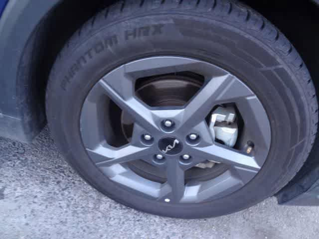 Used 2025 Kia K4 LXS FWD image 10