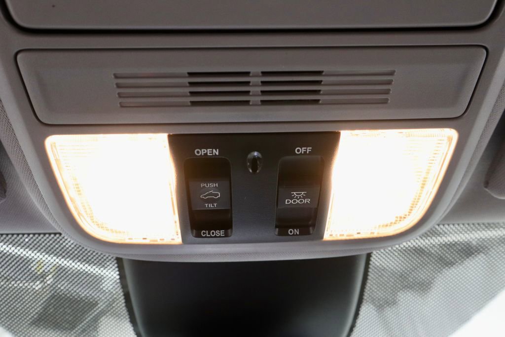 Used 2024 Honda Odyssey EX-L image 32