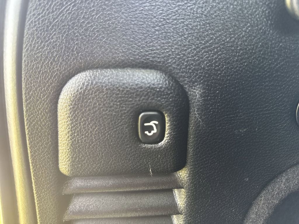 Used 2021 Jeep Grand Cherokee Laredo X AWD/4WD image 18