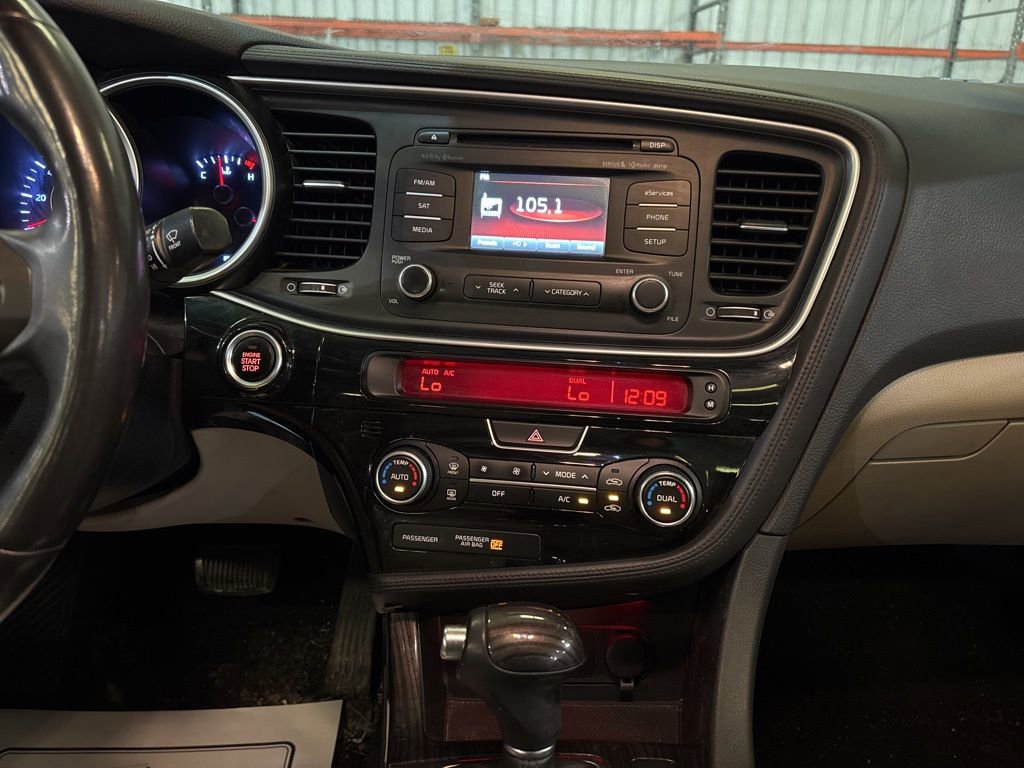 Used 2015 Kia Optima EX w/ EX Premium Package image 27