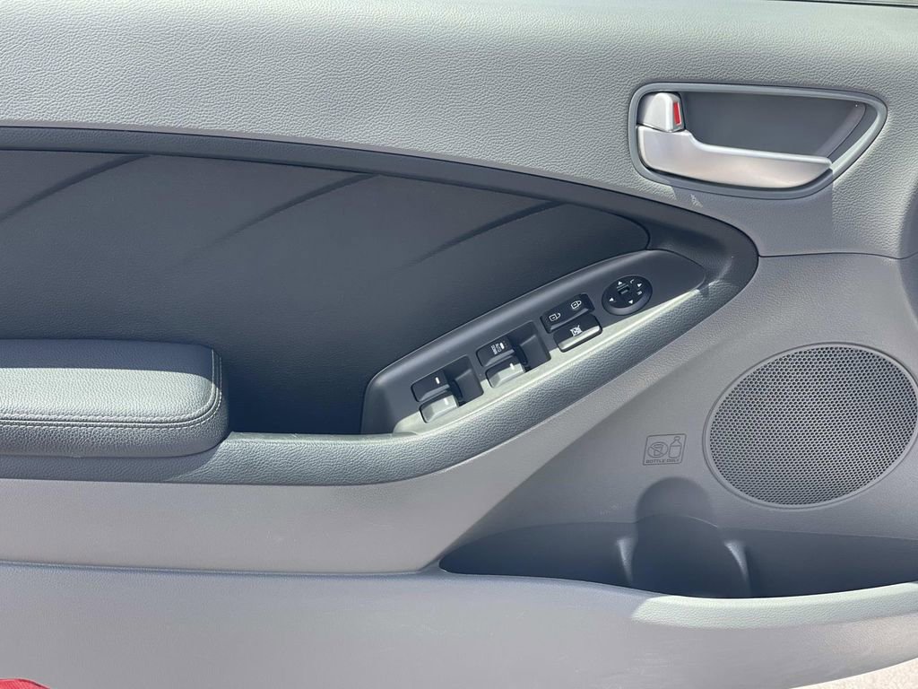 Used 2018 Kia Forte LX w/ LX Popular Package FWD image 16