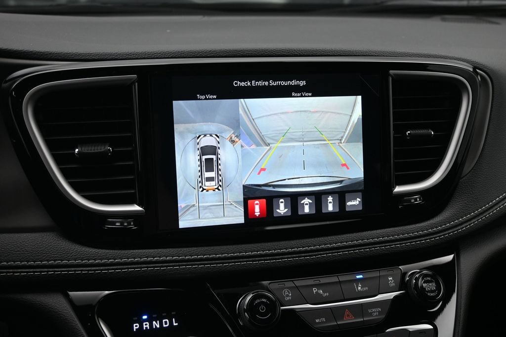 New 2027 Chrysler Pacifica Select FWD image 12