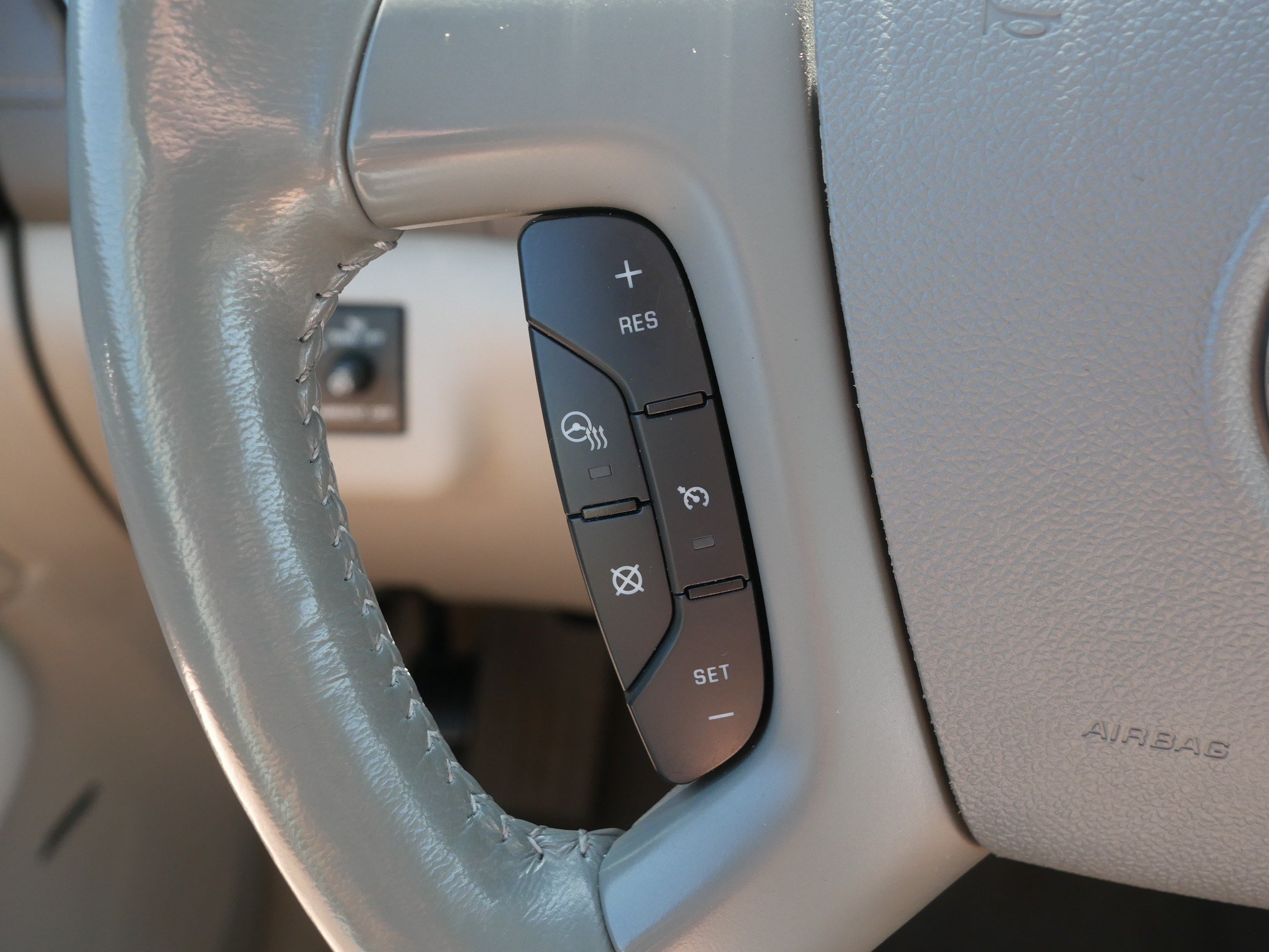 Used 2015 Buick Enclave Leather AWD/4WD image 30