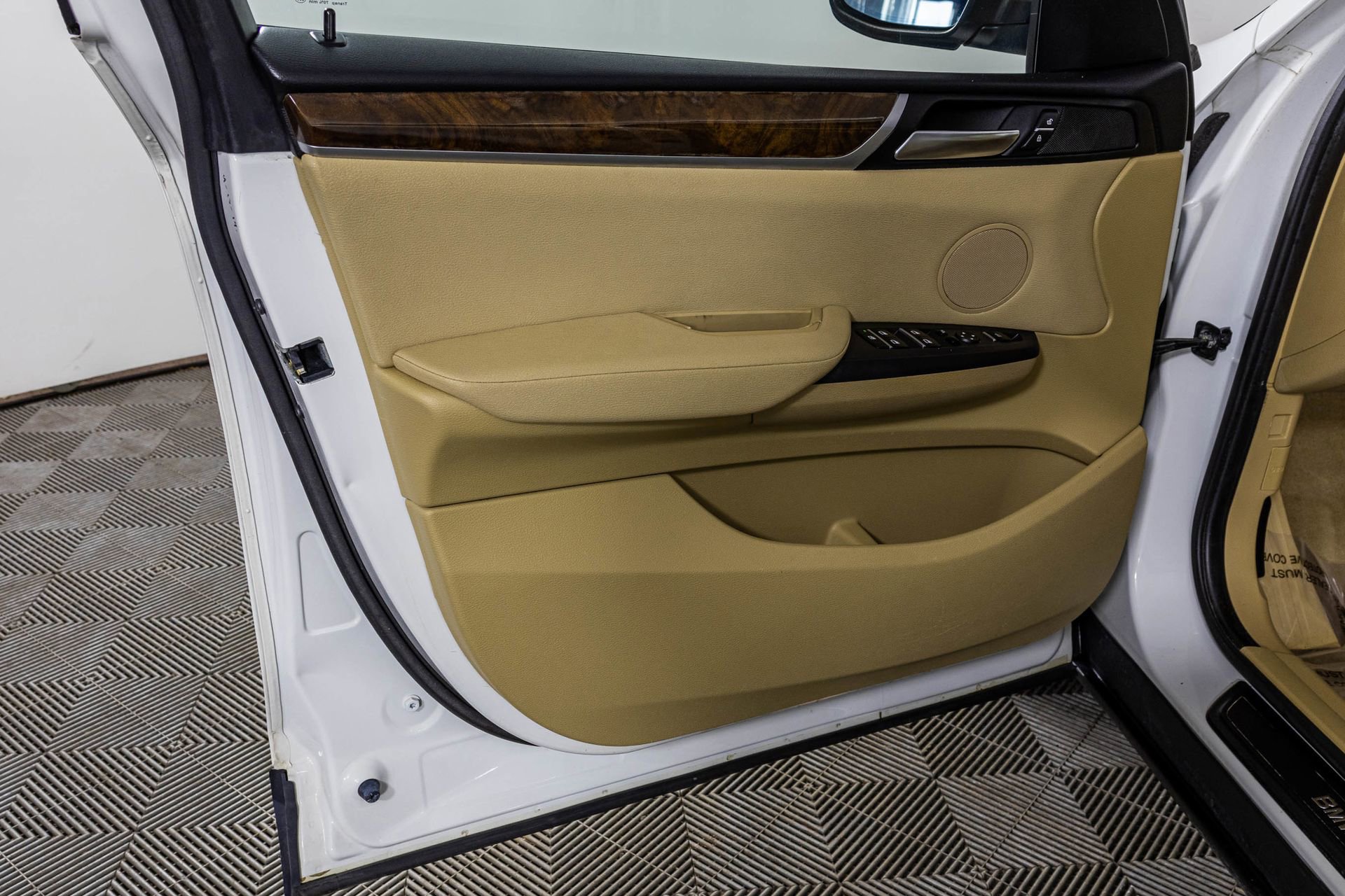 Used 2016 BMW X3 xDrive28i image 34