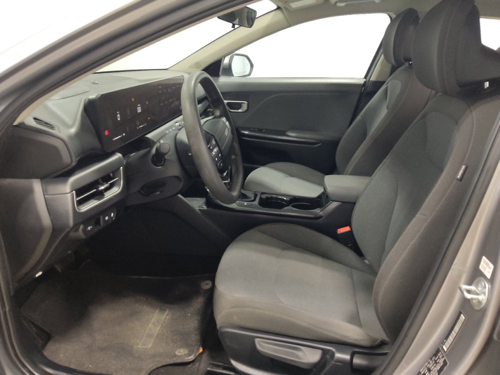Used 2025 Kia K4 FWD image 17