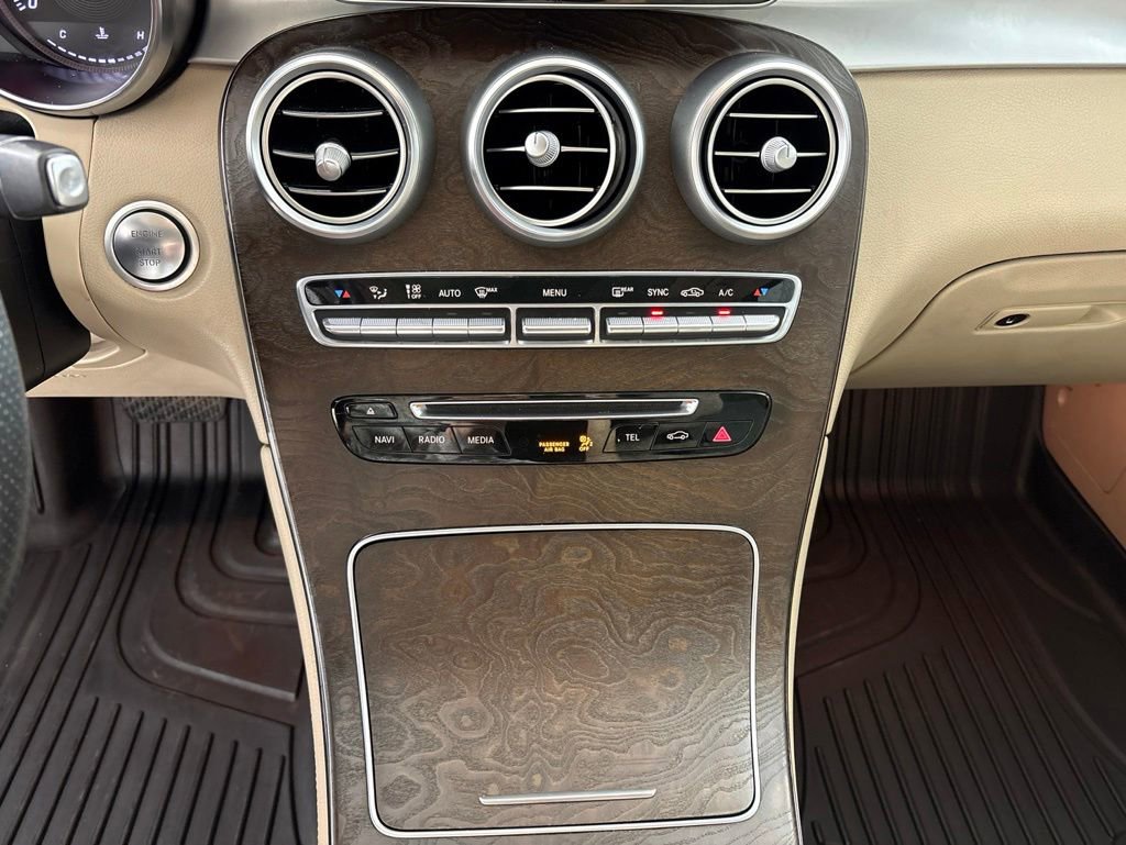 Used 2018 Mercedes-Benz GLC 300 4MATIC image 39