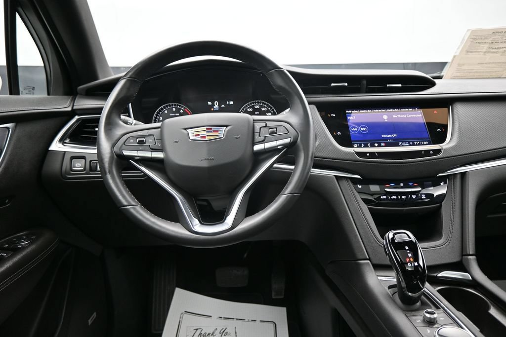 Used 2024 Cadillac XT6 Luxury w/ LPO, Floor Liner Package AWD/4WD image 14