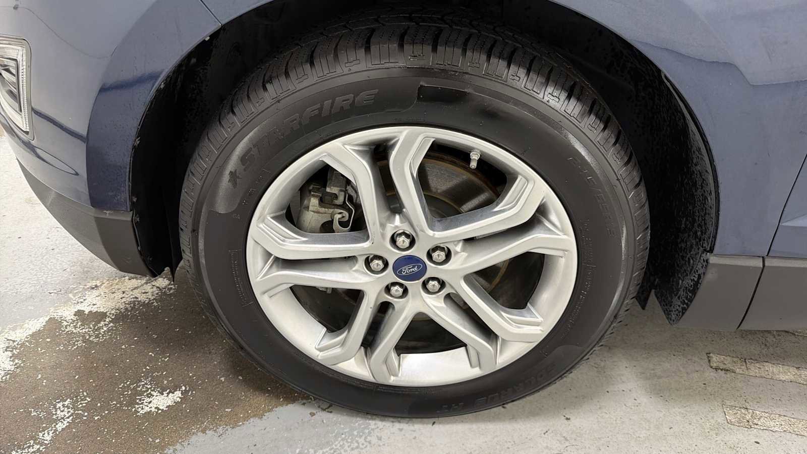 Used 2017 Ford Edge Titanium w/ Equipment Group 301A image 10