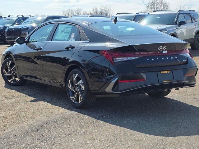 Certified 2025 Hyundai Elantra Limited image 21