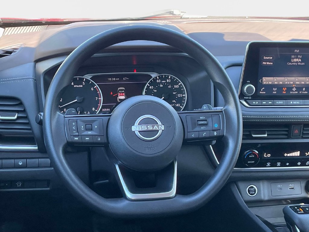 Used 2023 Nissan Rogue SV AWD/4WD image 17