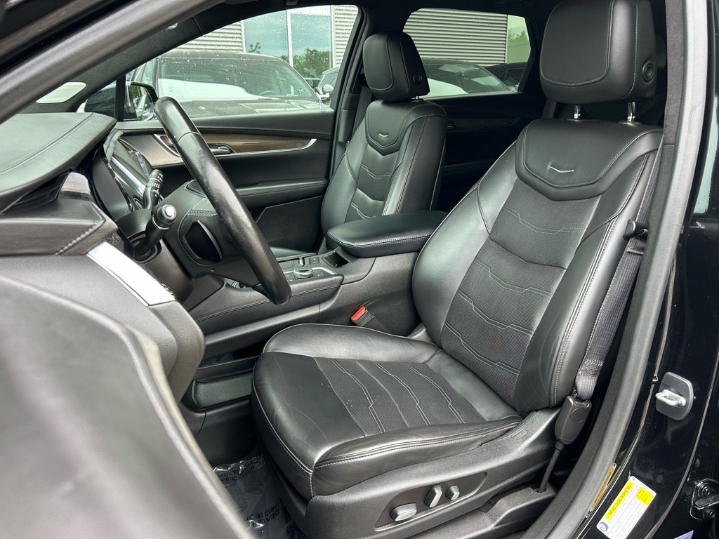Used 2021 Cadillac XT5 Premium Luxury w/ Platinum Package image 19