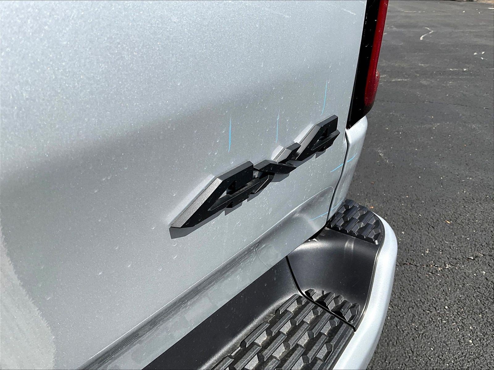 New 2026 RAM 1500 Express AWD/4WD image 14